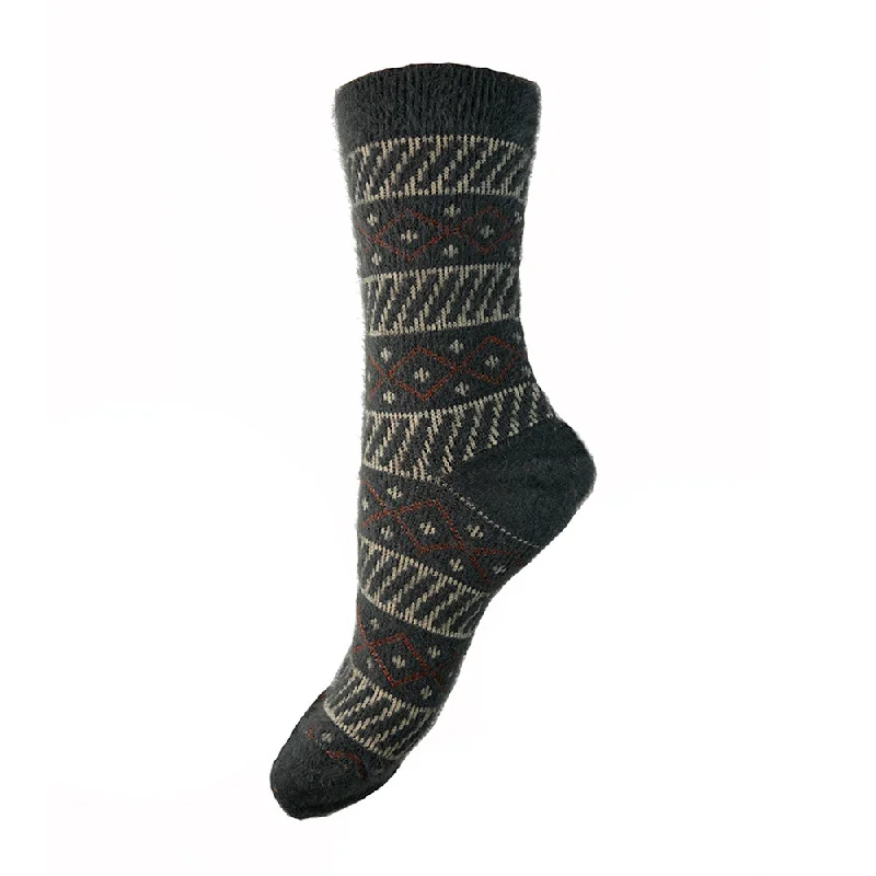 Women's arch - support socks for better comfortBlack diamond patterned Wool Blend Socks