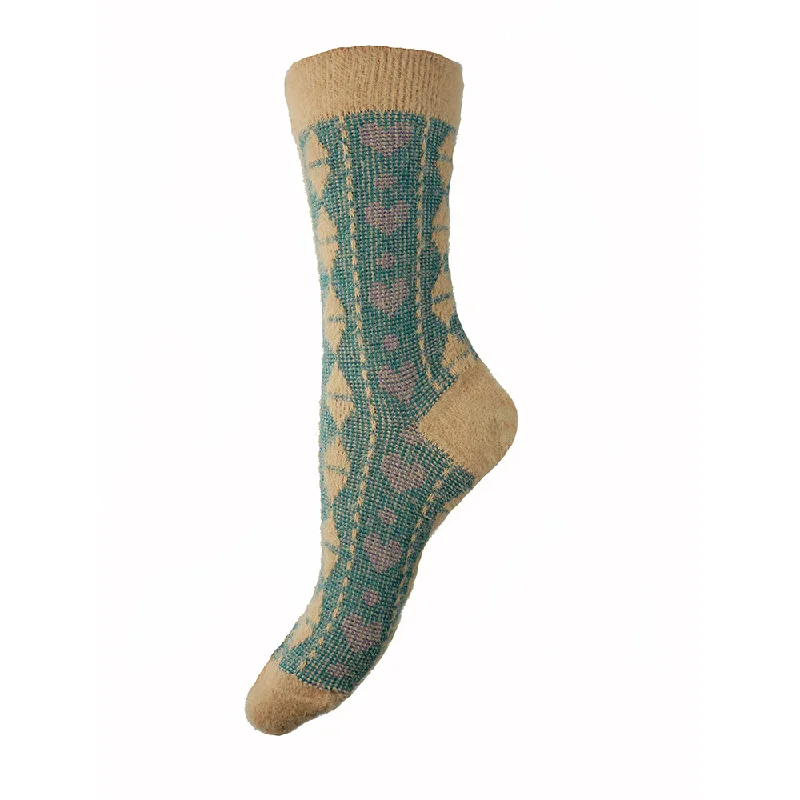 Women's no - show socks with a floral motifCream and Green heart patterned Wool Blend Socks