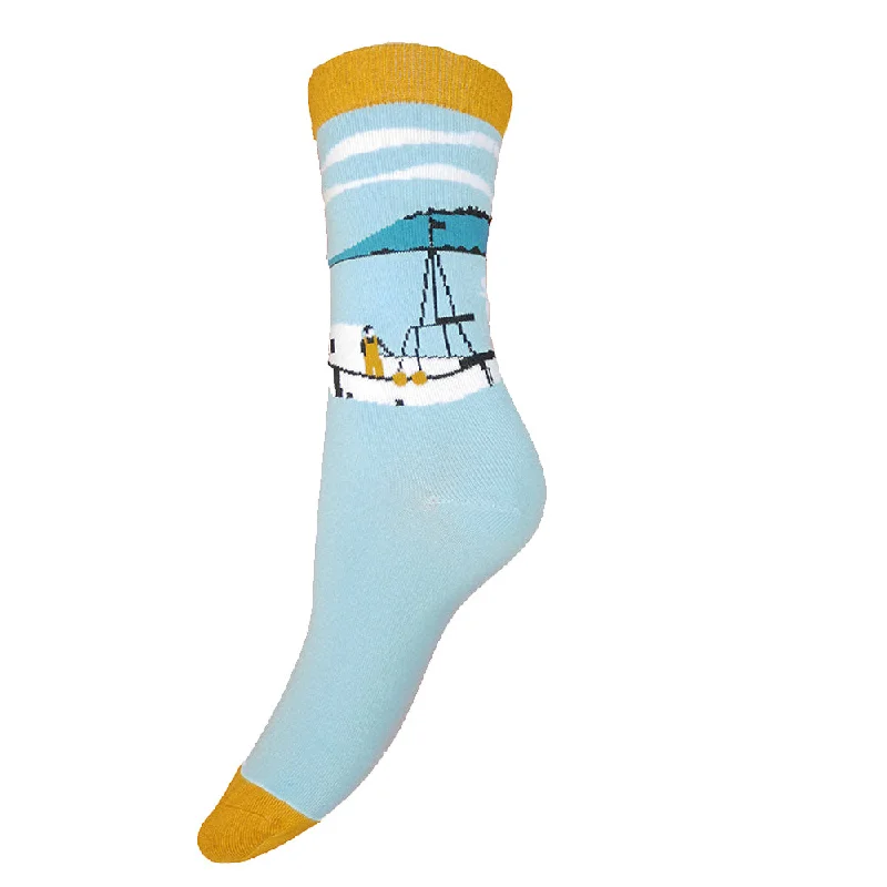 Women's moisture - wicking socks for sportsFishing Boat Bamboo Socks